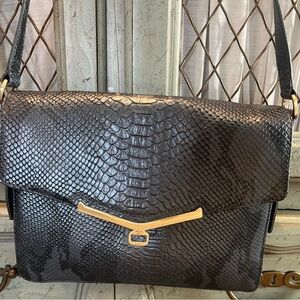 Botkier shoulder purse. Real leather.